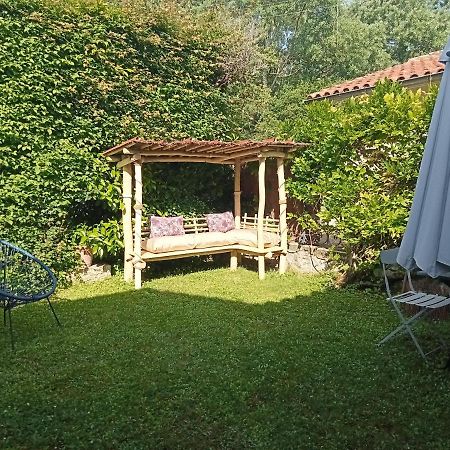 Maison En Pierre Restauree Avec Jardin 오슈 외부 사진