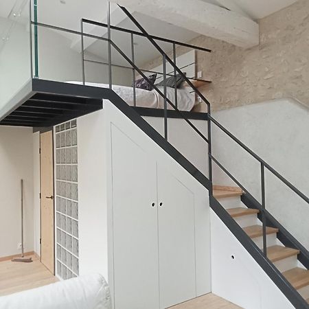 Maison En Pierre Restauree Avec Jardin 오슈 외부 사진